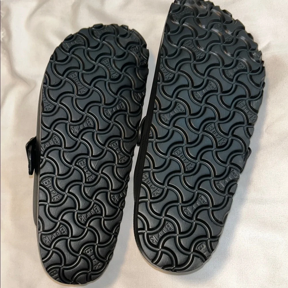 Birkenstock 38 Black Slip-On Clogs - Picture 10 of 12